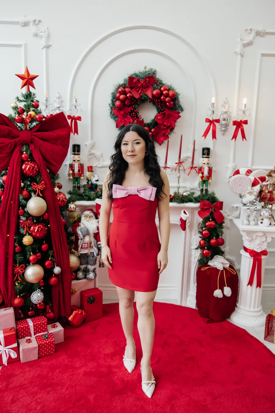 Pembe Fiyonk Detaylı Kırmızı Elbise