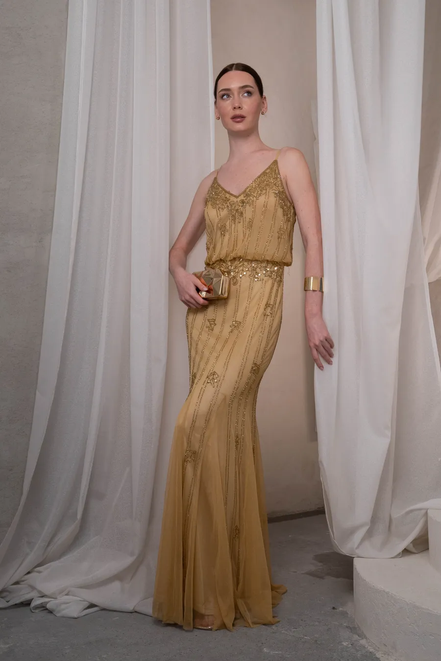 Taş İşlemeli Uzun Elbise