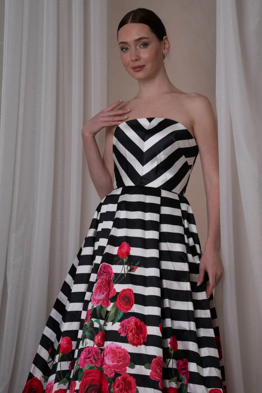 Uzun Tasarım Elbise