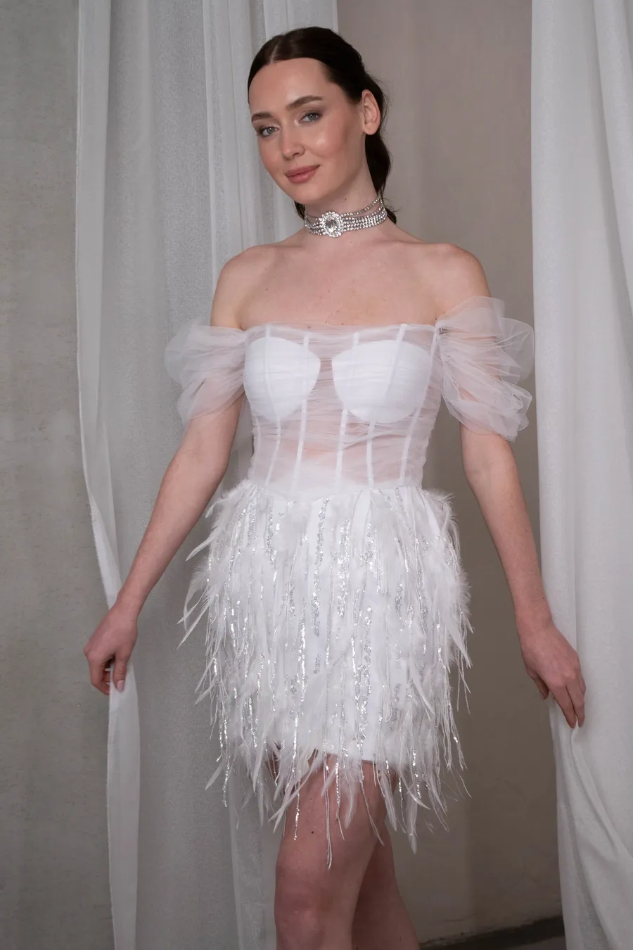 Otriş Detaylı Beyaz Mini Elbise