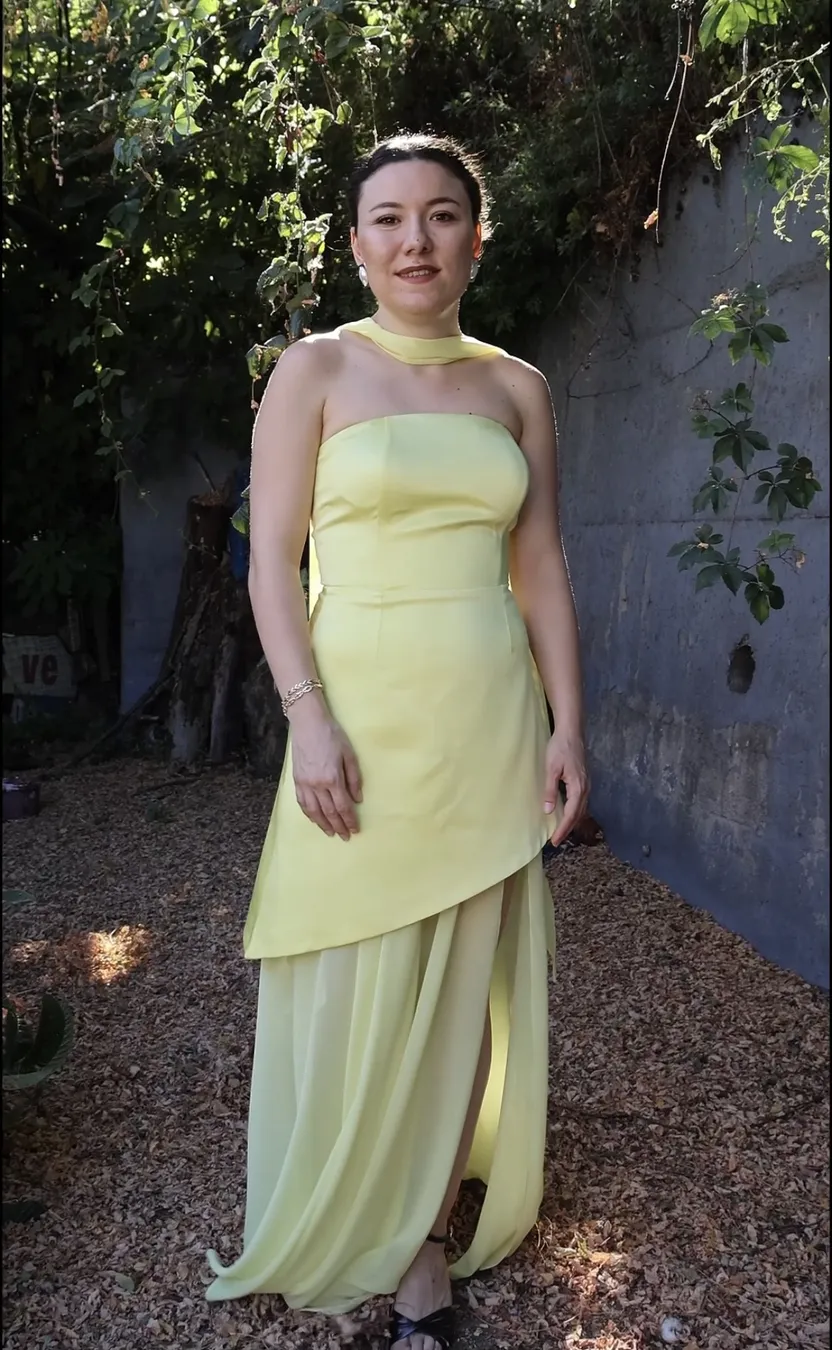 Boyundan Kuşak Detaylı Sarı Elbise