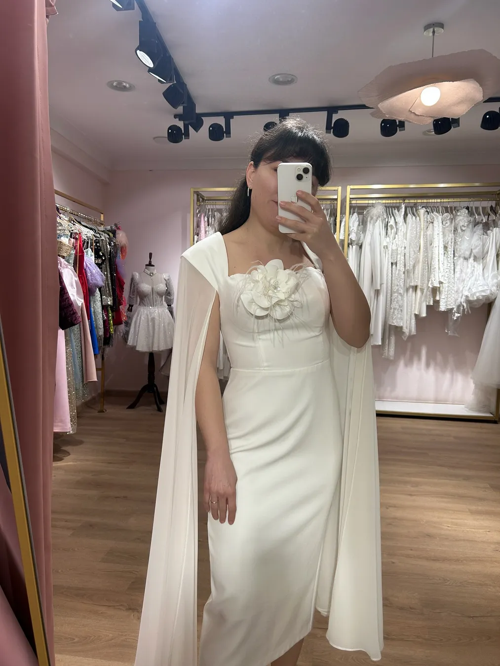 Pelerin Kol Detaylı Midi Elbise