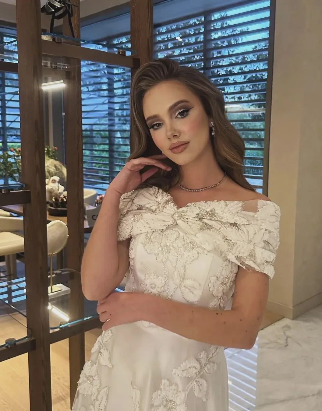 Tasarım Beyaz Midi Elbise