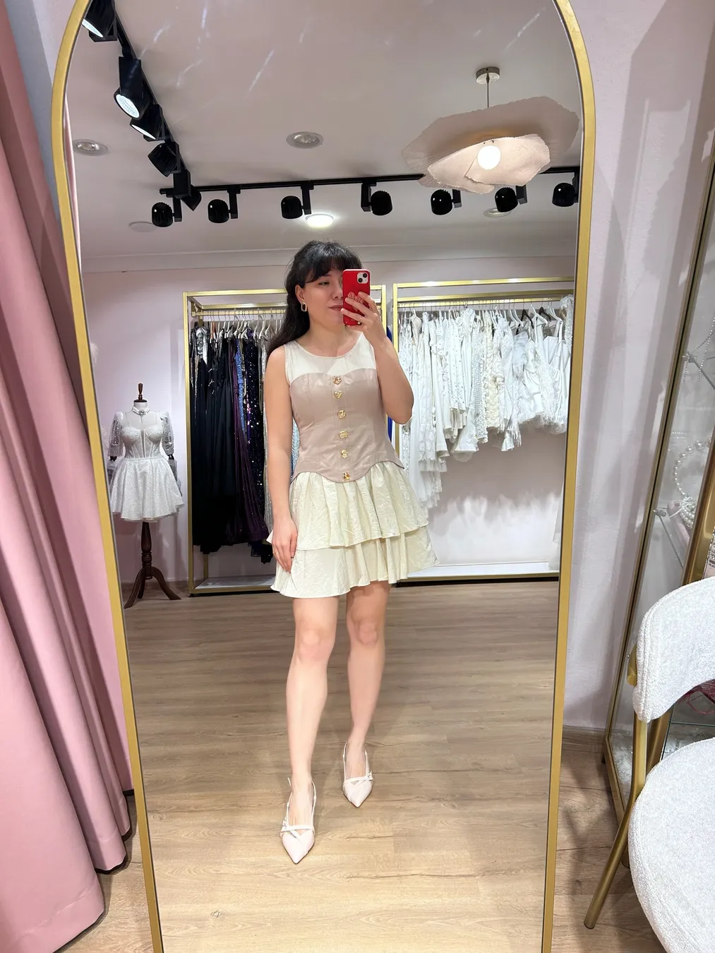 Gold düğme detaylı elbise